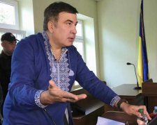 Паніка в центрі Києва: судити друга Саакашвілі приїхала Нацгвардія і "КамАЗи"