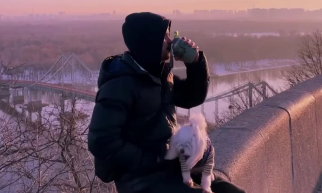 Украинцы, кофе, рассвет, кадр из видео