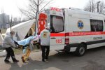 Киянку розбив інсульт в зачиненій квартирі, героїчний вчинок копів змусив українців просльозитися