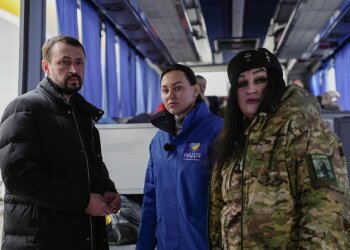 Эвакуации, спасающие жизнь: фонд «Надежда», Валерий Дубиль и Вита Присяжнюк поддерживают миссию «Параволан»