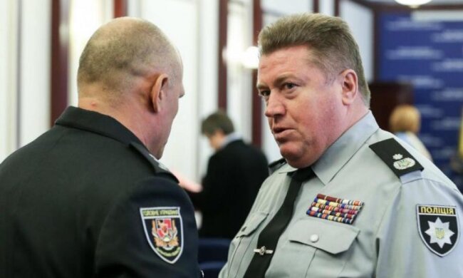 Не вкрав, а назбирав: маєток генерала-хабарника показали у мережі