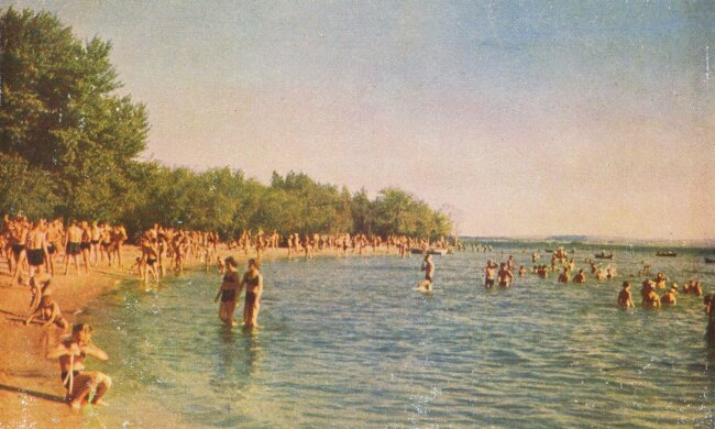 Дніпрян відправили у минуле століття - діти верещать, жінки соромляться