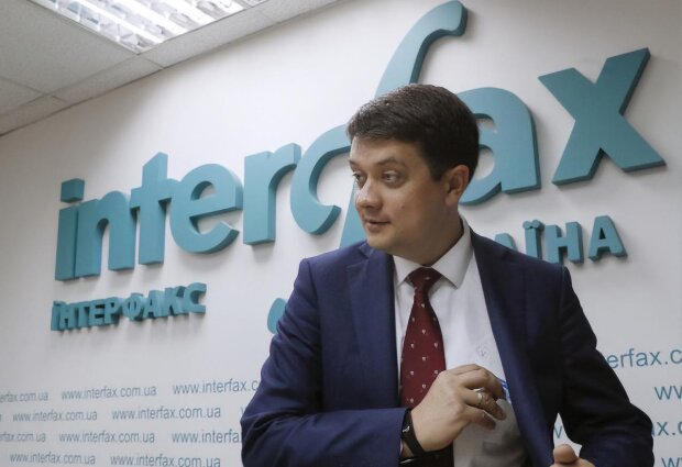 Разумков із команди Зеленського озвучив українцям свою майбутню зарплату: "Шестисотий Mercedes не купиш"