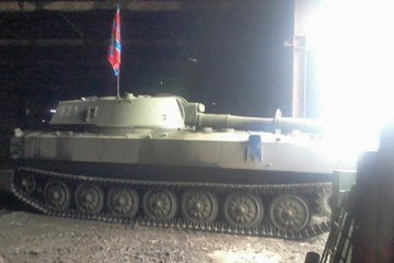 Бойовики ховають танки в сараях під Широкиним