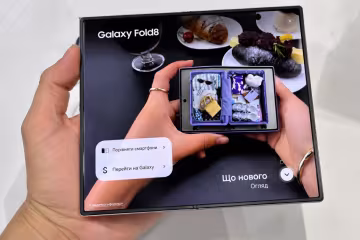 Samsung Galaxy Z Fold 8 vs Apple