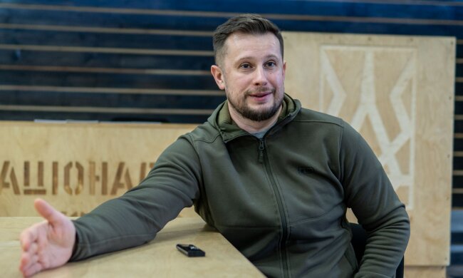 Білецький порадив Зеленському дізнаватися про Золоте від розвідки: ″Здати кілька міст чи сіл завжди можна встигнути″