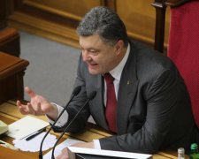 Соцсети гневно раскритиковали обращение Порошенко 