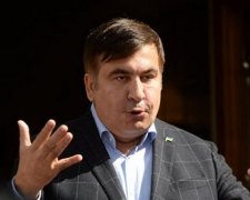 Саакашвілі ткнув носом Луценка в порушення закону
