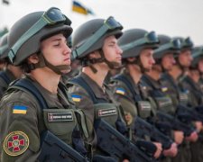 Нацгвардию оградили от московских попов