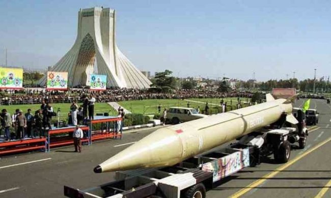 Іран відповість США військовими навчаннями