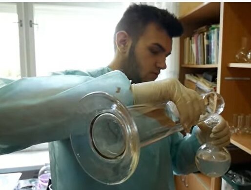 Юный ученый из Закарпатья Валентин Фречка