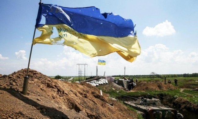 Нескорені: бійці АТО влаштували патріотичний День Перемоги в Авдіївці