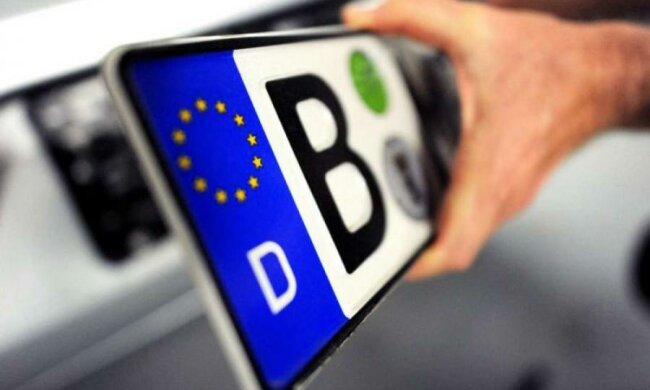 Авто на еврономерах: плюсы и минусы для водителей