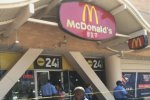 Неизвестный открыл стрельбу в туалете McDonald's
