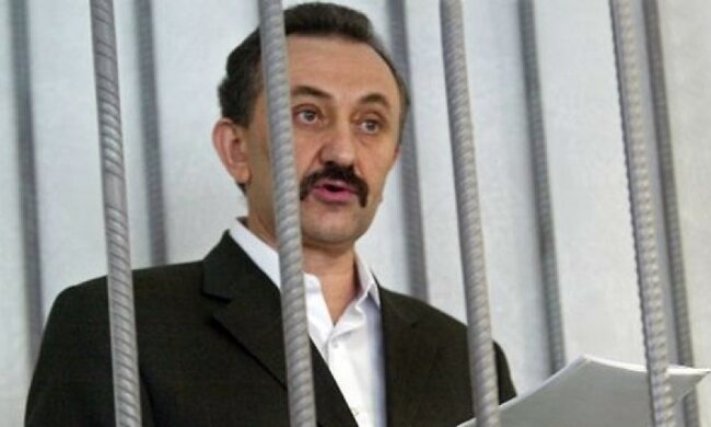 Суддю-колядника Зварича випустили на волю