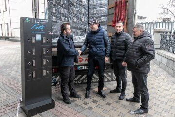 Зарядні станції на вокзалі, фото "Укрзалізниця"