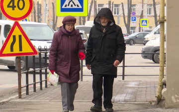 Пенсіонери. Фото: скрін youtube