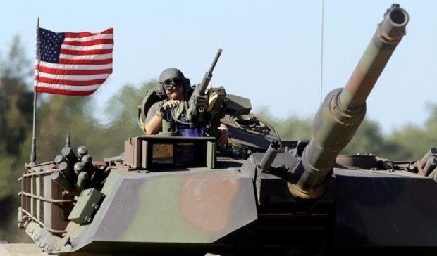 США восени почнуть розміщувати важке озброєння в Латвії