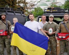 350 апаратів Easy Pulse рятують життя захисників — програма Християнського корпусу та БФ молодіжної ініціативи «Надія»