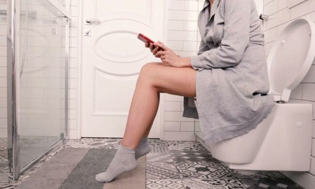 Туалет капіталізму: створено найбільш незручний унітаз для офісів, більше 5 хвилин не просидіти