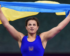 Українки здобувають медалі на чемпіонаті Європи з боротьби: наша гордість