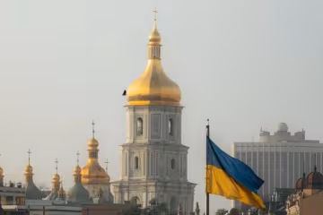 Собор, церковь, флаг Украины, фото из соцсетей