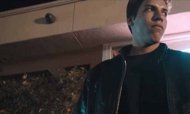 Сын Шварцнеггера переснял второго "Терминатора" (видео)