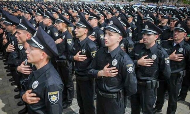 На посаду одного патрульного у Миколаєві претендують дев'ять людей