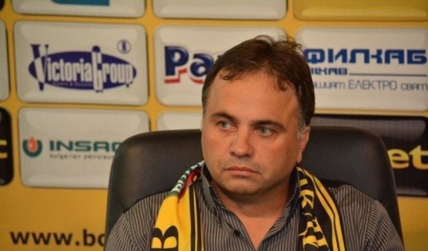 Тренер на два часа: разъяренные болгарские фанаты оставили клуб без руководства