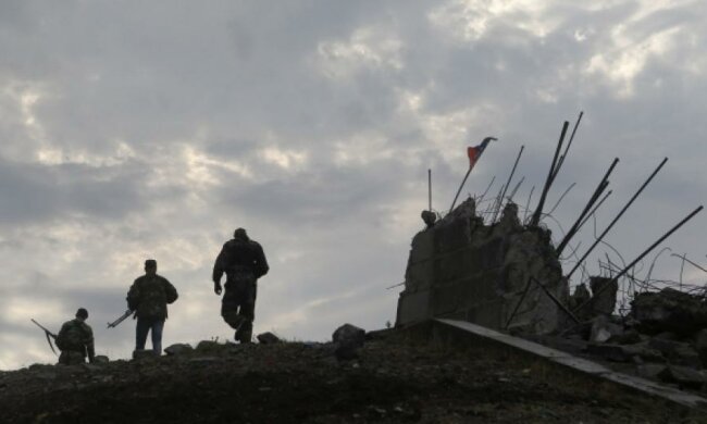 Бойовики продовжують тероризувати жителів Комінтерново