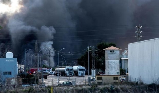 В Испании взорвался химический завод (видео)