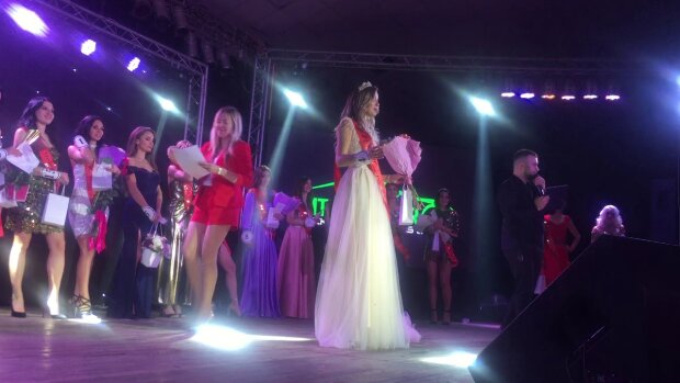 Красавицы из родного города Зеленского покорили Украину: как прошел конкурс "Мисс Кривой Рог", горячее видео