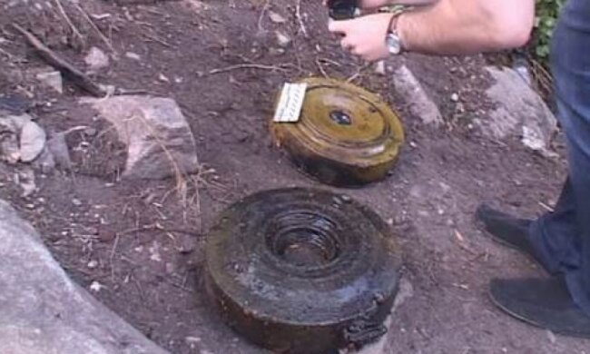 У порту Дніпропетровська виявили підводну схованку з мінами (відео)
