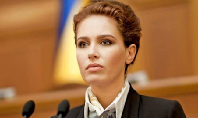 Смерть Бережної: загадковий батько приїхав за донькою