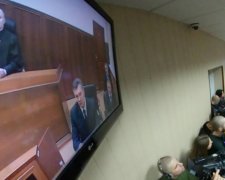 Луценка поймали на лжи о деньгах Януковича