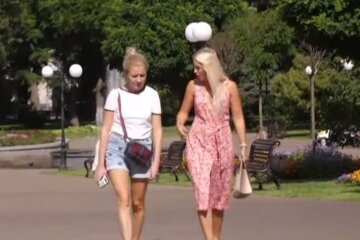 Украинцы на улице, скриншот: Youtube