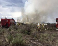 У Мексиці чи то розбився, чи то "вимушено сів" літак, але жертви є