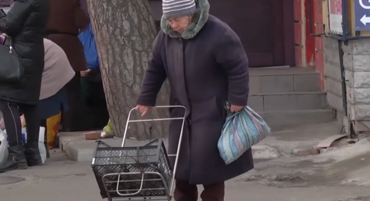 Пенсионерка. Фото: скрин youtube