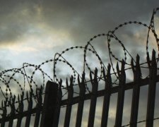 Над українцями знущаються у російських в'язницях