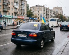 знак водій-початківець наліпка автомобіль