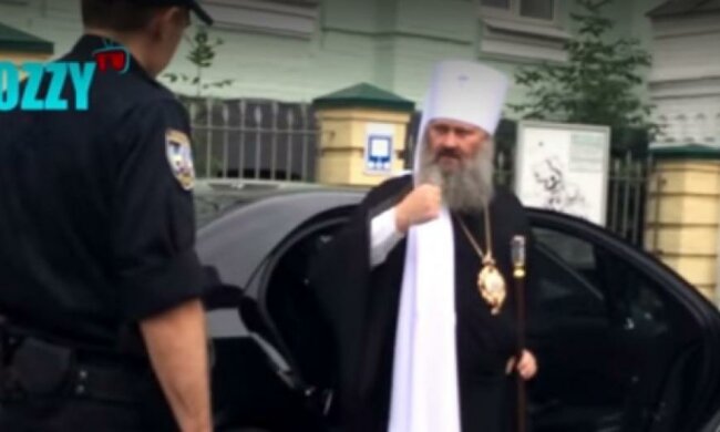 Митрополит из Киево-Печерской Лавры на Mercedes убегал от полиции (видео)