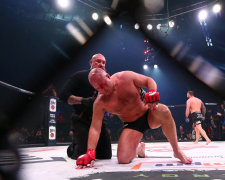 Райан Бейдер нокаутировал Федора Емельяненко на турнире Bellator 214