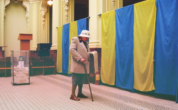 Выборы в Украине 2019: у Порошенко рассказали о главном документе, желательно не затягивать