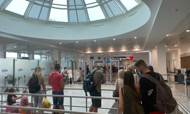 Аэропорт, фото: Знай.ua