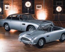 Aston Martin DB5, catscoops