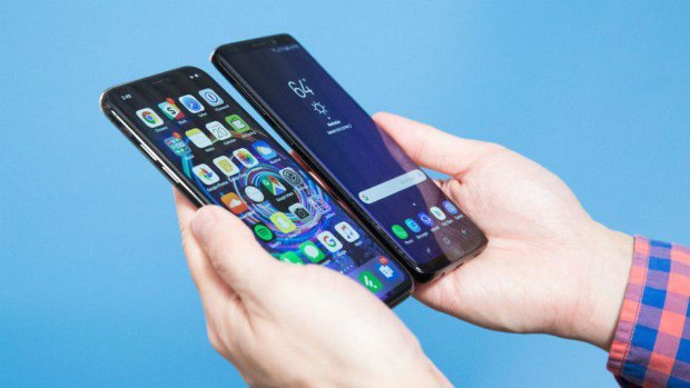 Живі фото Samsung Galaxy S10 спливли у мережі