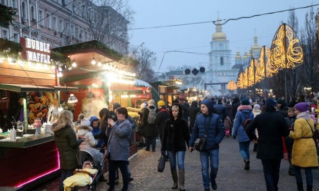 Новорічні приготування, УНІАН