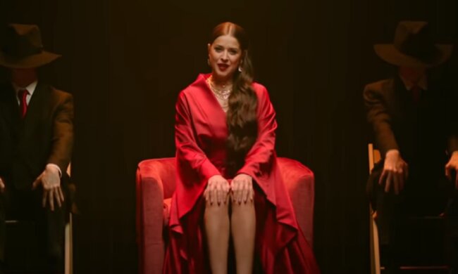 Колишня Дзідзьо Slavia завела чоловіків: мокра і вся в червоному