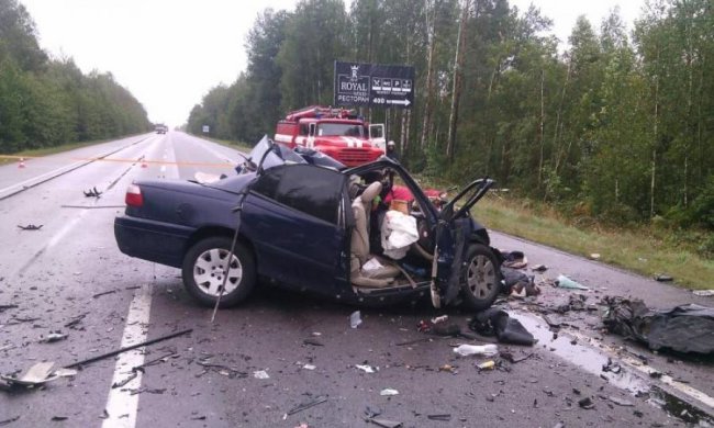 Десяток машин і калюжі крові: дорожній апокаліпсис забрав життя 4 людей