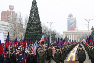 Новий рік у "ДНР", Апостроф